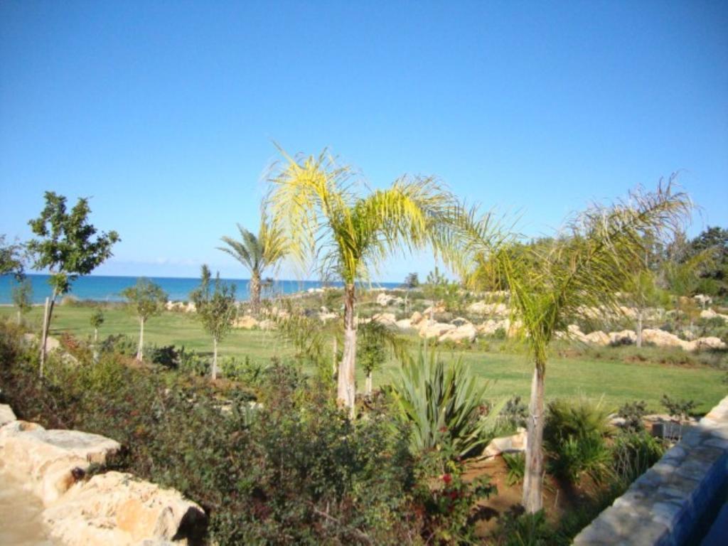 Villa Saraliana Sandy Beach Villas - Heated Pool - Jacuzzi - Private Beach Area Polis Pokoj fotografie