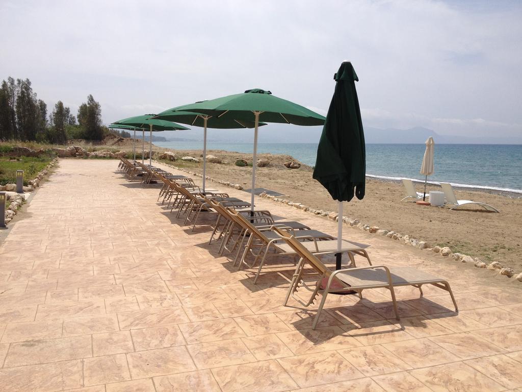 Villa Saraliana Sandy Beach Villas - Heated Pool - Jacuzzi - Private Beach Area Polis Pokoj fotografie
