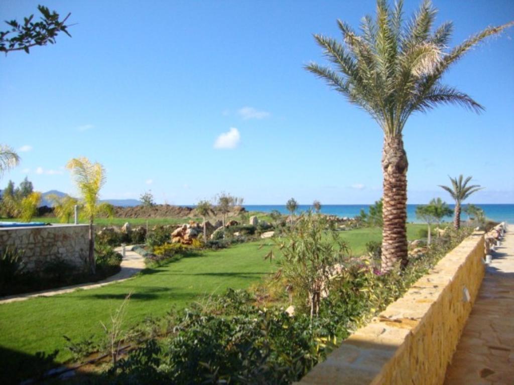 Villa Saraliana Sandy Beach Villas - Heated Pool - Jacuzzi - Private Beach Area Polis Pokoj fotografie